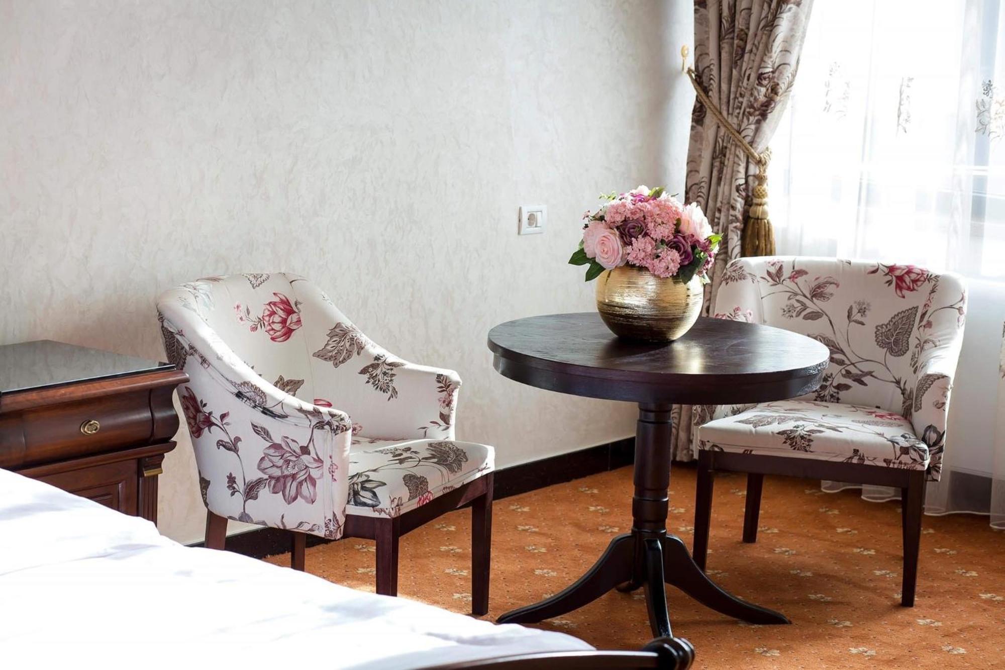 Hotel Bacsoridana Tecuci 외부 사진